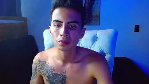 velk_hot1 online show from February 12, 6:58 pm