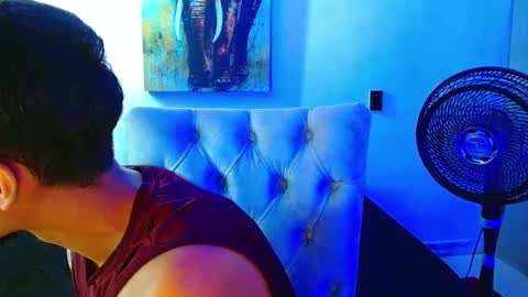 velk_hot1 online show from March 20, 4:01 pm