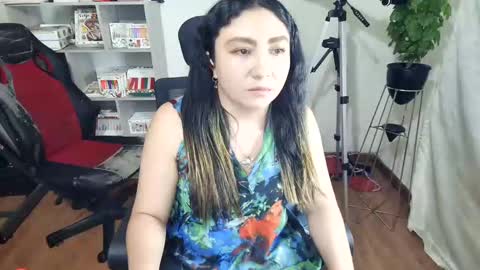 Im VelaI will be Christmas and New Year with my family December 22 to January 13 I will miss you guys. online show from September 19, 4:14 am