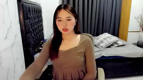 Snapshot of velvelsoftdollxx chatting on May 24, 3:11 am MISS DOLL online show from May 24, 3:11 am