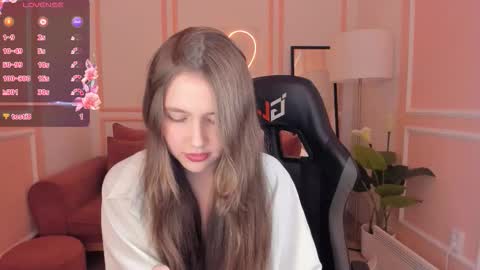 velvet_cherry online show from October 1, 4:46 pm