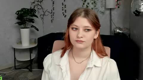 Snapshot of velvet_flame1 chatting on June 23, 11:08 am Lora online show from June 23, 11:08 am