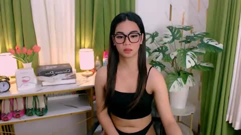 Snapshot of velvet_seductionprincess chatting on July 7, 2:47 am Velvet online show from July 7, 2:47 am