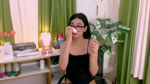 Snapshot of velvet_seductionprincess chatting on July 7, 7:34 am Velvet online show from July 7, 7:34 am