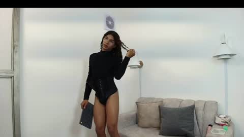 velvet_sex23 online show from July 16, 4:18 am