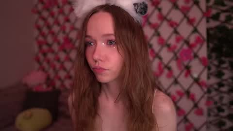 Polly online show from October 25, 6:13 pm