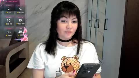 Snapshot of velvetmila chatting on February 26, 3:49 am VelvetMila online show from February 26, 3:49 am