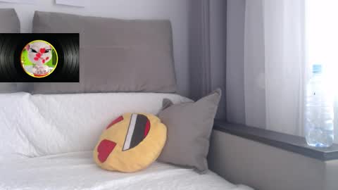 velvetmoon123 online show from February 2, 9:41 am