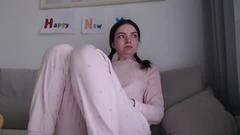 velvetmoon123 online show from February 12, 6:41 am