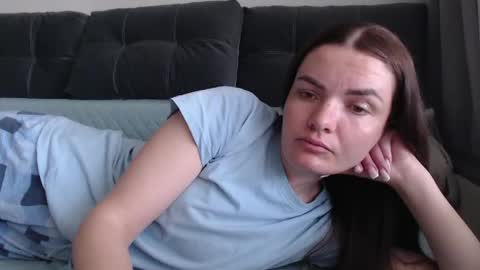 velvetmoon123 online show from April 14, 12:33 pm