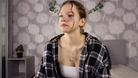 Kelly online show from October 26, 6:19 am