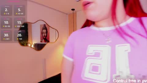 velvetscarlett online show from March 31, 12:49 pm