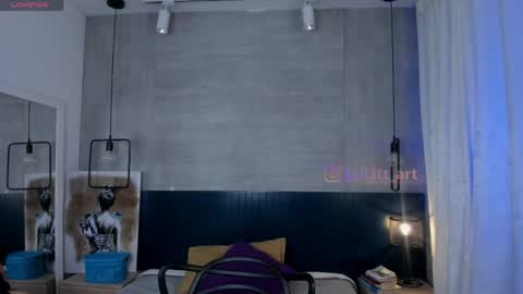 velvettease_ online show from May 24, 12:43 pm