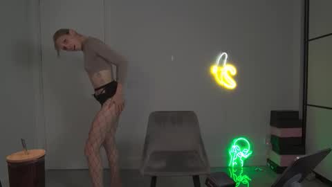 VelvetTGirl online show from March 10, 5:07 pm