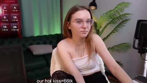 CLEOshort hair  TIna long hair  online show from February 26, 5:39 pm