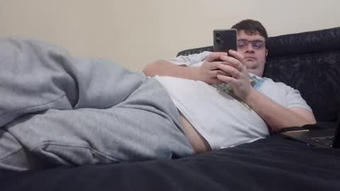 Snapshot of velyass chatting on November 19, 7:14 pm Velyas online show from November 19, 7:14 pm