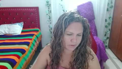venecasexy44 online show from May 22, 10:43 am