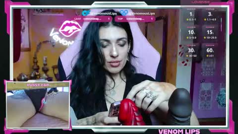 Snapshot of venomouslips chatting on September 12, 1:44 pm VenomLips online show from September 12, 1:44 pm