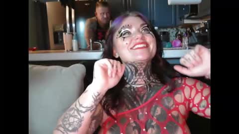 VentressInk online show from October 31, 12:44 am