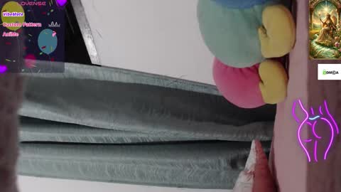 HI IM VENUS SMALL BOOBS  BIG HEART WARM PUSSY online show from November 6, 3:07 am