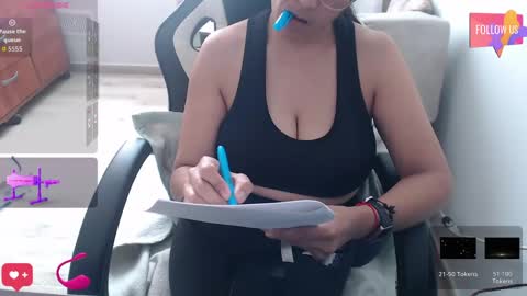 venus496613 online show from May 3, 2:12 pm