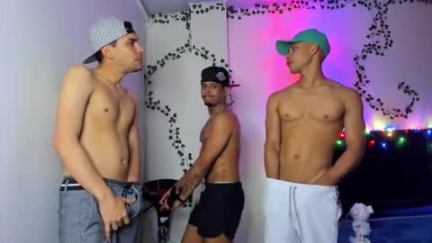 venus_boy2 online show from November 5, 4:23 am