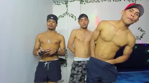 venus_boy2 online show from November 7, 4:23 am