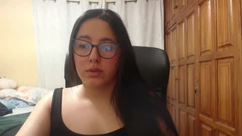 Snapshot of venus_cat_ chatting on April 26, 2:20 am Venus online show from April 26, 2:20 am