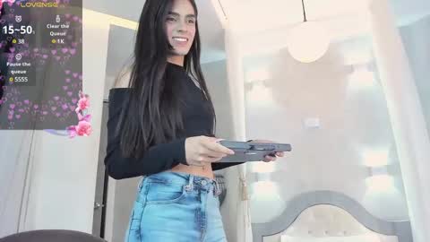 VENUS online show from February 12, 12:01 pm