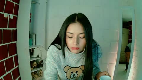 Snapshot of venus_megan chatting on January 7, 2:19 pm emily independent account  MY conextion 1100 GTM  to  17hr GTM online show from January 7, 2:19 pm