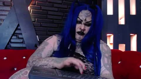 Snapshot of venus_rock chatting on June 11, 3:43 pm Venus Ink online show from June 11, 3:43 pm