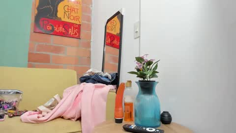 Luisa online show from December 17, 6:09 pm