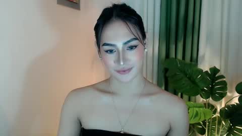 Venus Sunrise Bombshell online show from November 7, 8:42 pm