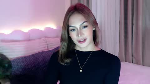 Venus Sunrise Bombshell online show from March 22, 7:17 pm