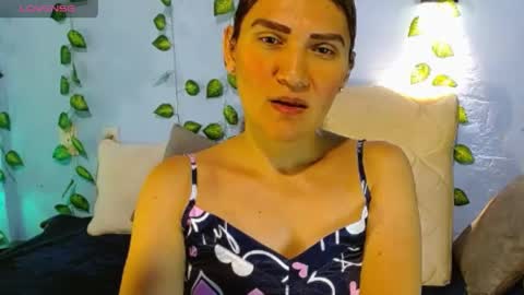 Snapshot of venus_swet chatting on May 25, 4:02 pm Catalina online show from May 25, 4:02 pm