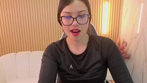 Venus  online show from December 1, 7:41 pm