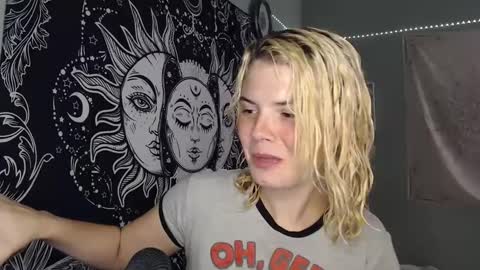 Snapshot of venusastar chatting on September 29, 12:49 am Miss Venus online show from September 29, 12:49 am