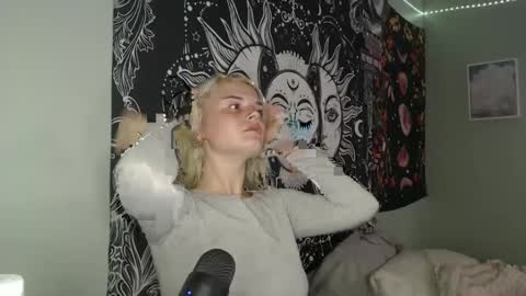 Snapshot of venusastar chatting on October 3, 2:08 am Miss Venus online show from October 3, 2:08 am