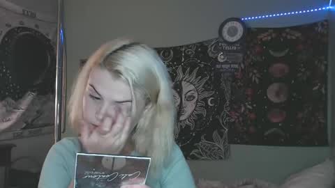 Snapshot of venusastar chatting on October 22, 11:59 pm Miss Venus online show from October 22, 11:59 pm