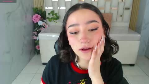 venuss online show from December 18, 1:50 pm