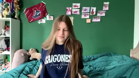 Mila online show from June 9, 10:49 am