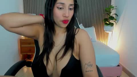 Nice to greet you my name is Vanessa  online show from January 3, 12:41 pm