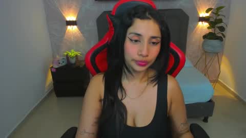 Nice to greet you my name is Vanessa  online show from January 9, 12:52 pm