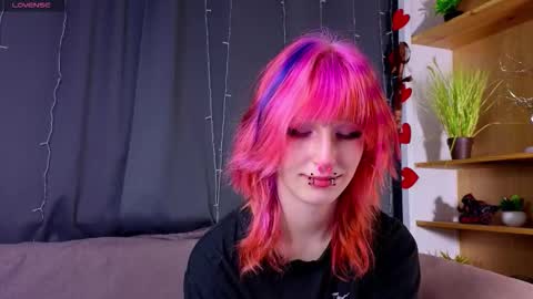 Erica online show from February 27, 8:09 pm