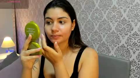 Snapshot of vera_price_ chatting on June 9, 1:01 pm Vera online show from June 9, 1:01 pm