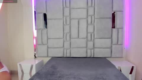 Domelipa  online show from March 7, 6:54 pm