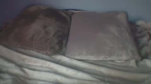 Snapshot of veramanx_x13 chatting on March 2, 4:03 pm veramanx_x13 online show from March 2, 4:03 pm