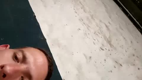 Snapshot of verdugo_32 chatting on February 24, 3:32 pm verdugo_32 online show from February 24, 3:32 pm