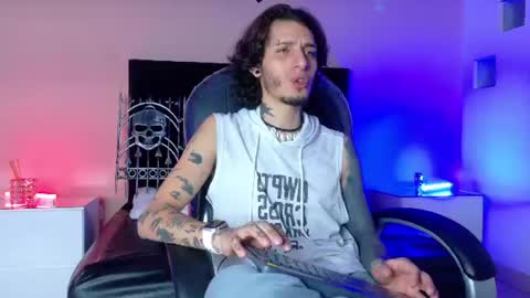 vergil_noir online show from July 3, 4:19 am