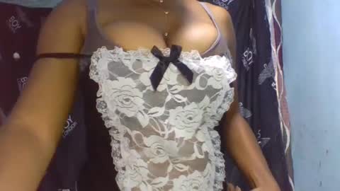 verolla31 online show from December 18, 1:48 am